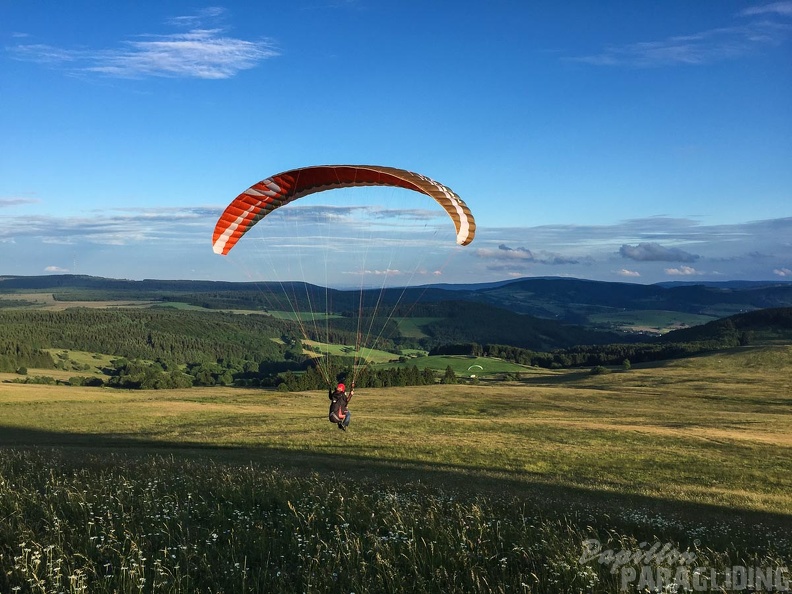 RK26.16 Paragliding-1397