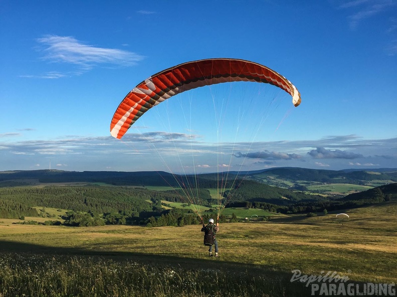 RK26.16_Paragliding-1416.jpg