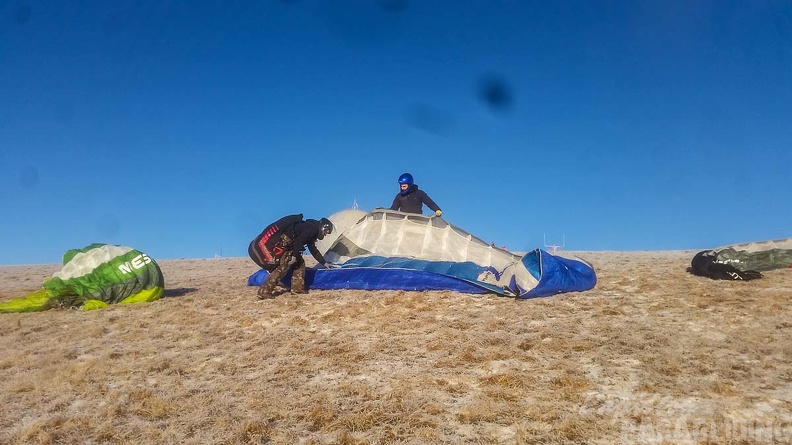 RK1.17 Winter-Paragliding-108