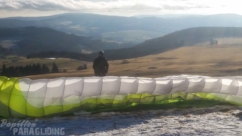 RK1.17 Winter-Paragliding-138
