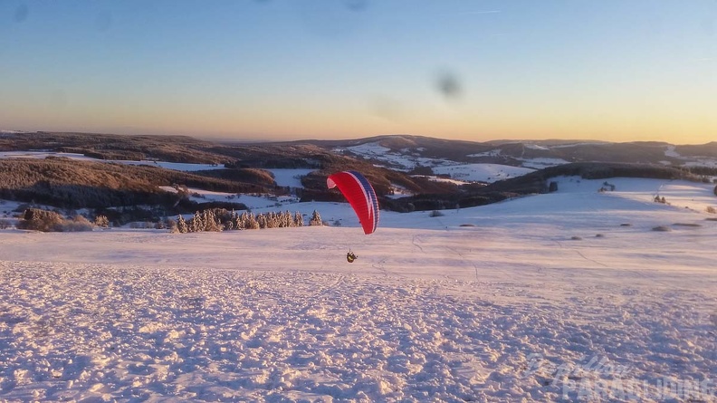 RK1.17_Winter-Paragliding-183.jpg