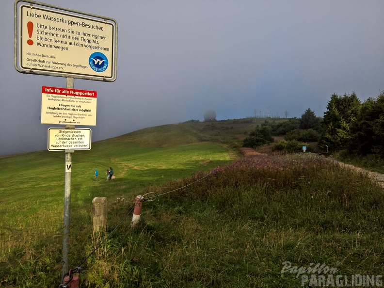 RK134.17_Paragliding-Wasserkuppe-105.jpg