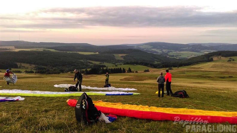 RK134.17 Paragliding-Wasserkuppe-220