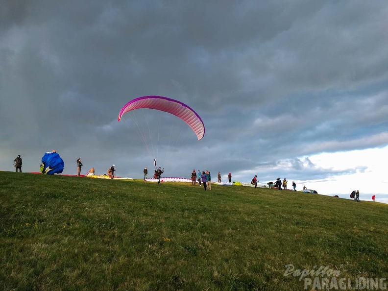 RK21.17 Paragliding-147