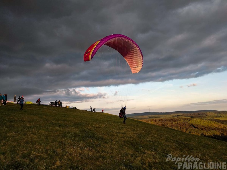 RK21.17 Paragliding-149