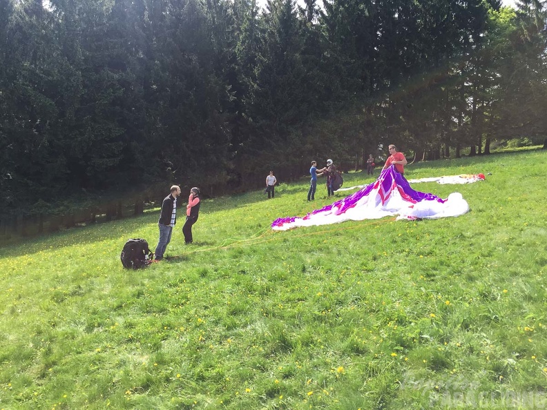 RK21.17 Paragliding-193
