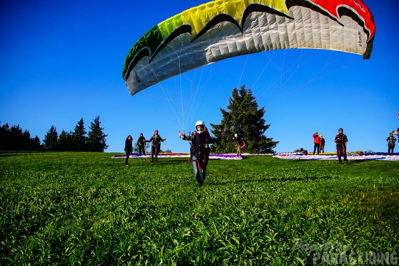 RK21.17 Paragliding-398