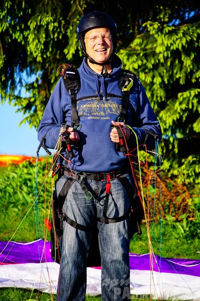 RK21.17 Paragliding-466