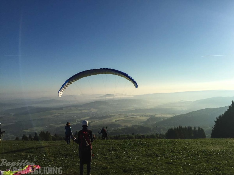 RK21.17 Paragliding-505