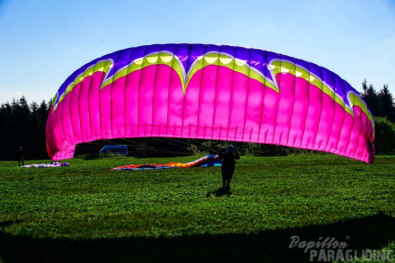 RK21.17 Paragliding-519