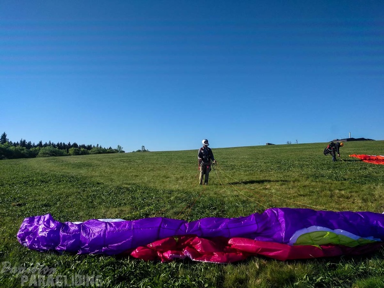 RK21.17 Paragliding-536