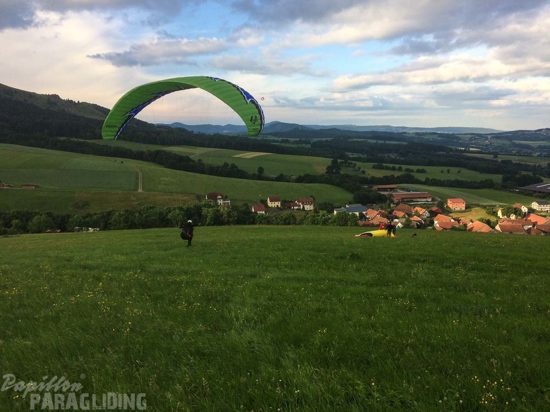 RK26.17 Paragliding-106
