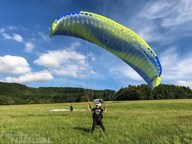 RK26.17 Paragliding-124