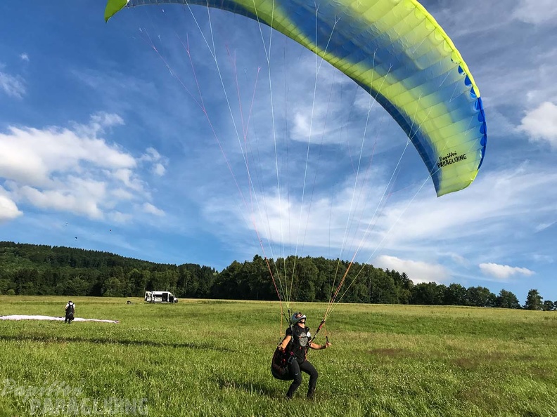 RK26.17 Paragliding-125
