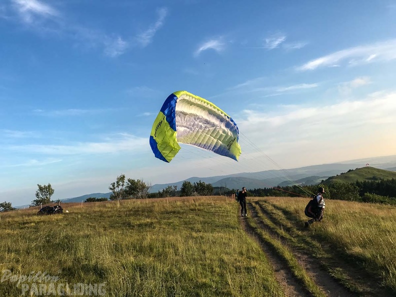 RK26.17 Paragliding-130