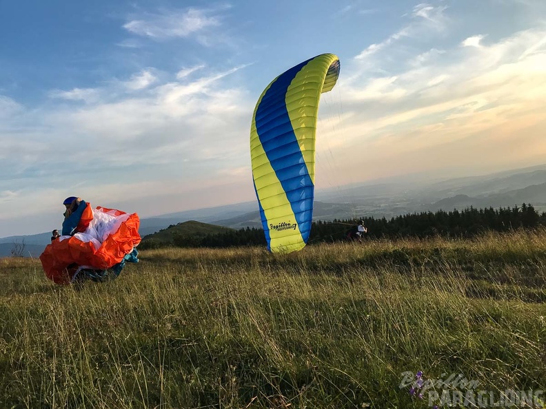 RK26.17 Paragliding-172