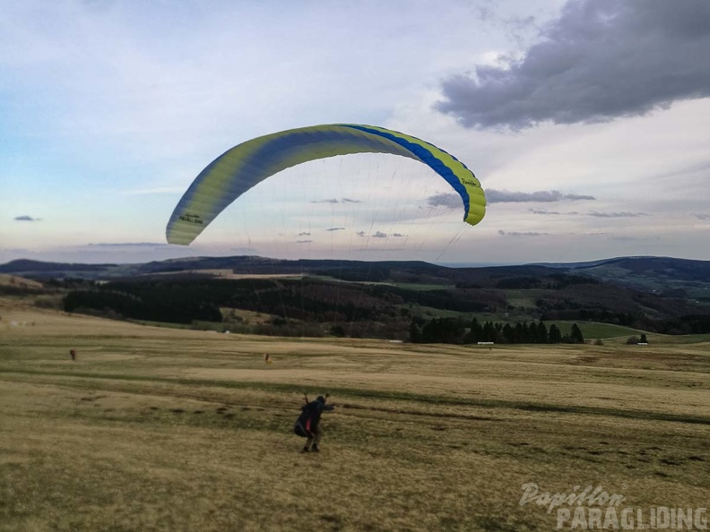 RK16.18 Paragliding-118