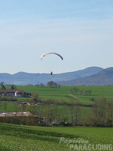 RK16.18 Paragliding-270