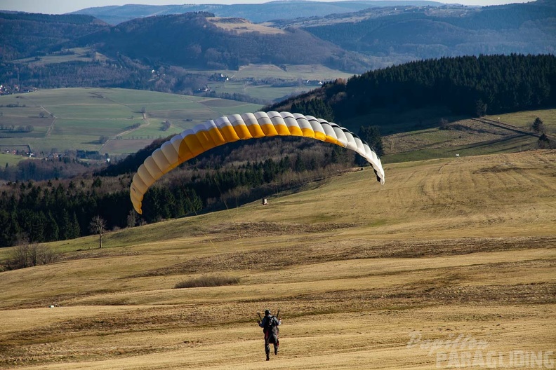 RS15.18 Suedhang Paragliding-Wasserkuppe-352