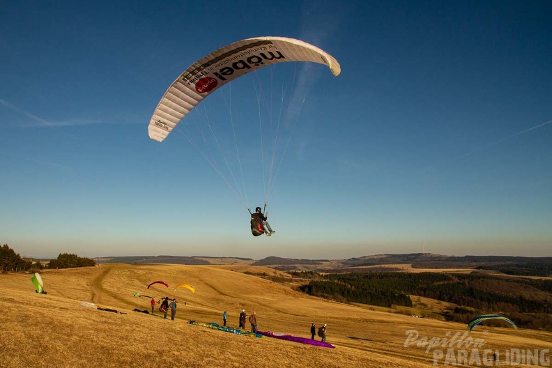 RS15.18 Suedhang Paragliding-Wasserkuppe-743