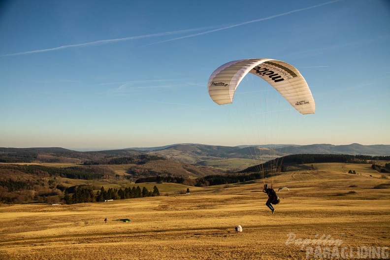 RS15.18_Suedhang_Paragliding-Wasserkuppe-837.jpg