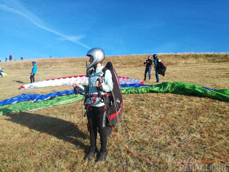 RS33.18 Paragliding-101