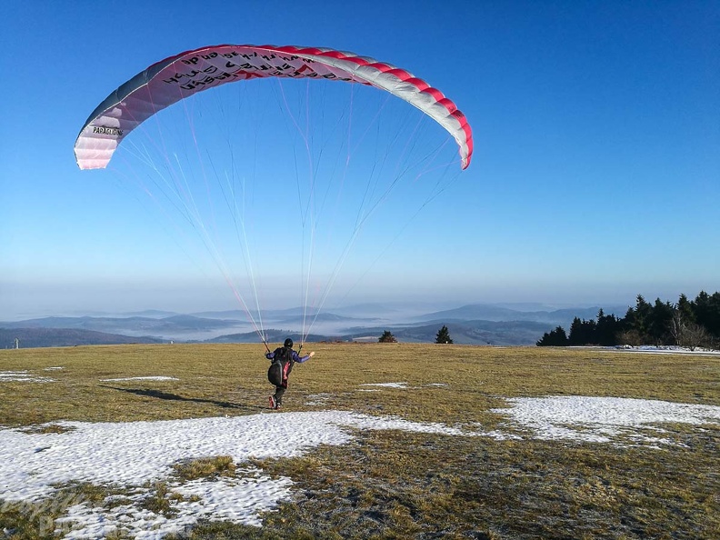 RS5.18 Paragliding-102