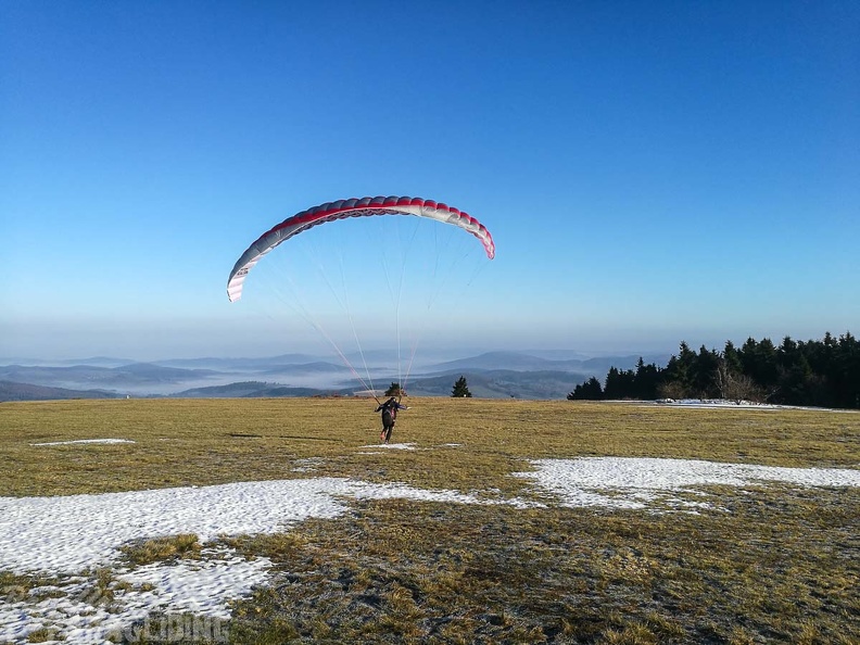 RS5.18 Paragliding-103