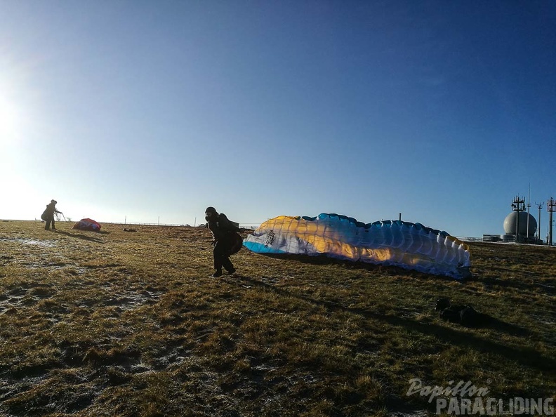 RS5.18 Paragliding-105