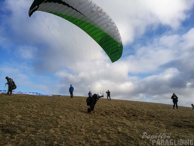 RS5.18_Paragliding-139.jpg