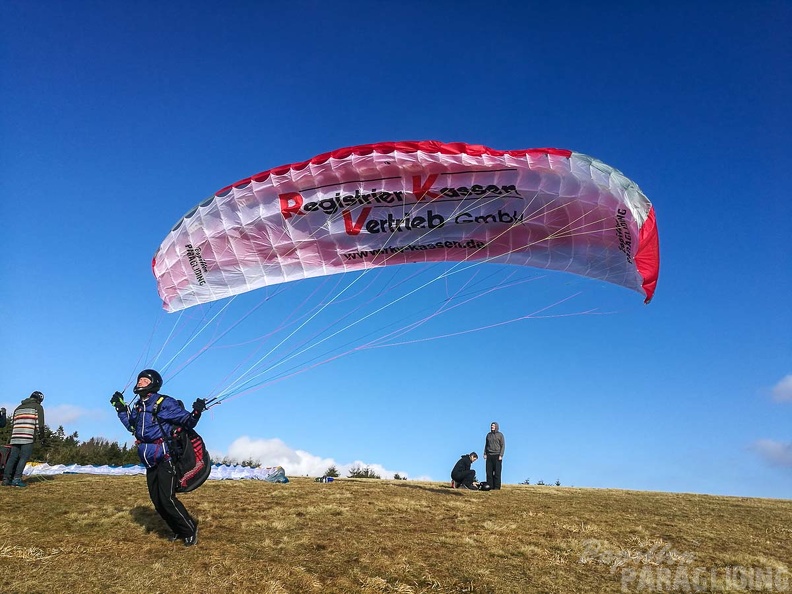 RS5.18 Paragliding-165