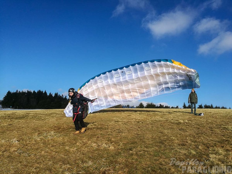 RS5.18 Paragliding-175