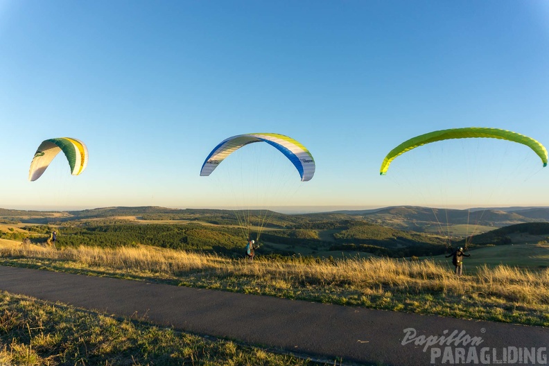 Paragliding_Wasserkuppe_Sunset-101.jpg