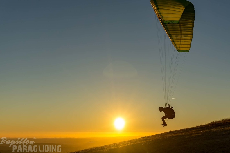 Paragliding_Wasserkuppe_Sunset-186.jpg