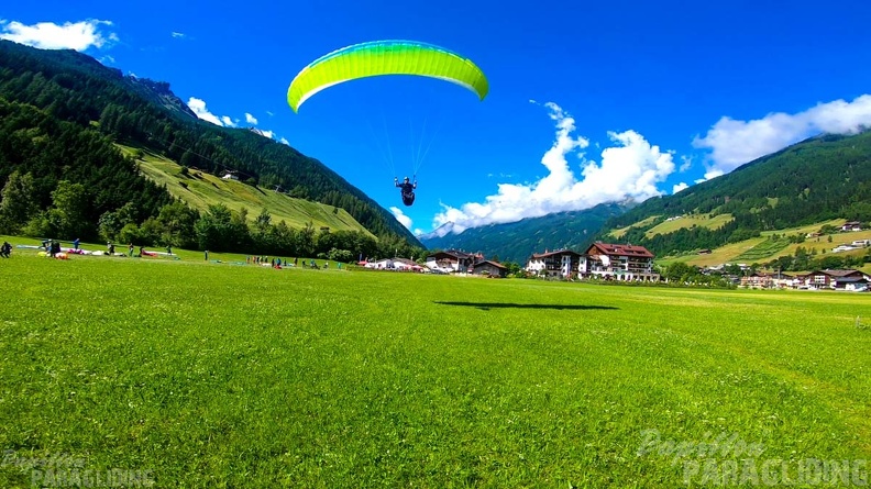 ASTR25.21-Stubai-Paragliding-122