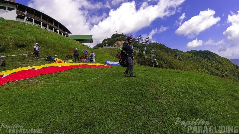 AH29.21-Stubai-Paragliding-300.jpg