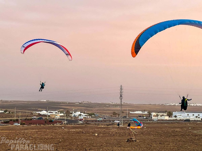 FLA50.21-Paragliding-Lanzarote-110.jpg