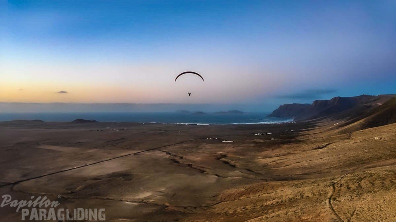 fla10.22-lanzarote-paragliding-116