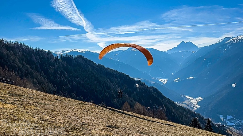 dh11.22-luesen-paragliding-145
