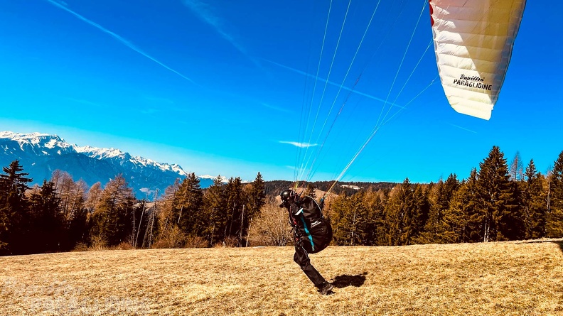dh11.22-luesen-paragliding-189