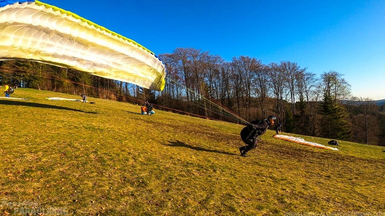 ek16.22-sauerland-paragliding-126