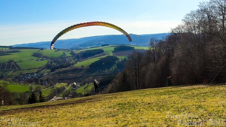 ek16.22-sauerland-paragliding-138