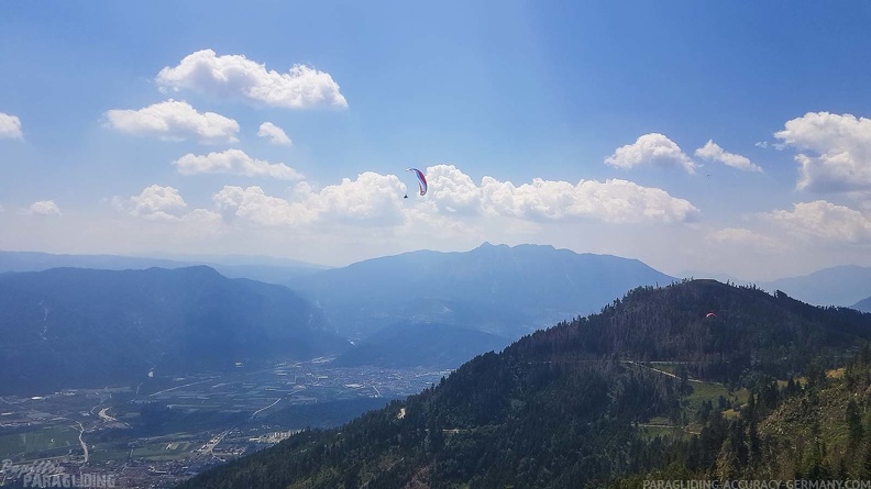 fhx29.22-papillon-paragliding-105