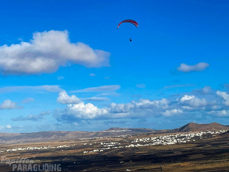 FLA7.23-lazarote-paragliding-112.jpg