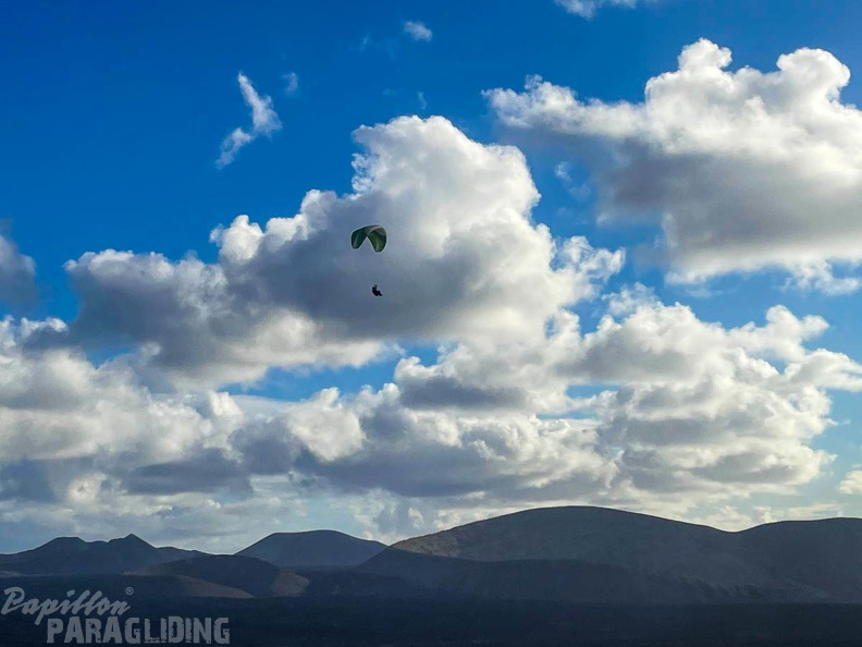 FLA7.23-lazarote-paragliding-120.jpg