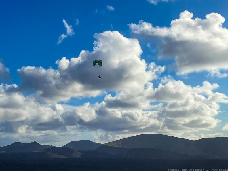 FLA7.23-lazarote-paragliding-120