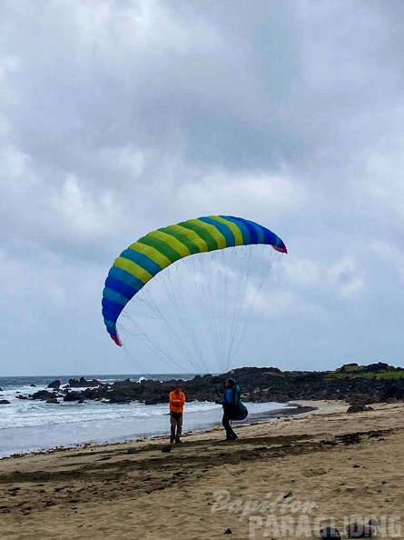 fla8.23-lanzarote-paragliding-portrait-113.jpg