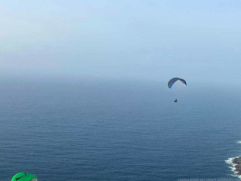 fla8.23-lanzarote-paragliding-landscape-117