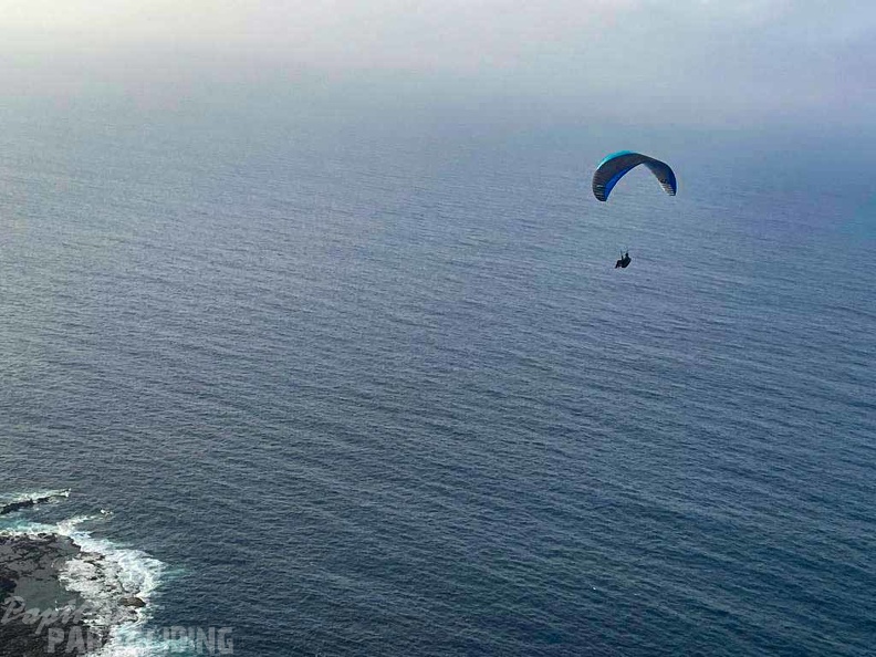 fla8.23-lanzarote-paragliding-landscape-119