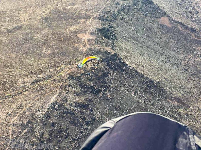 fla8.23-lanzarote-paragliding-landscape-126
